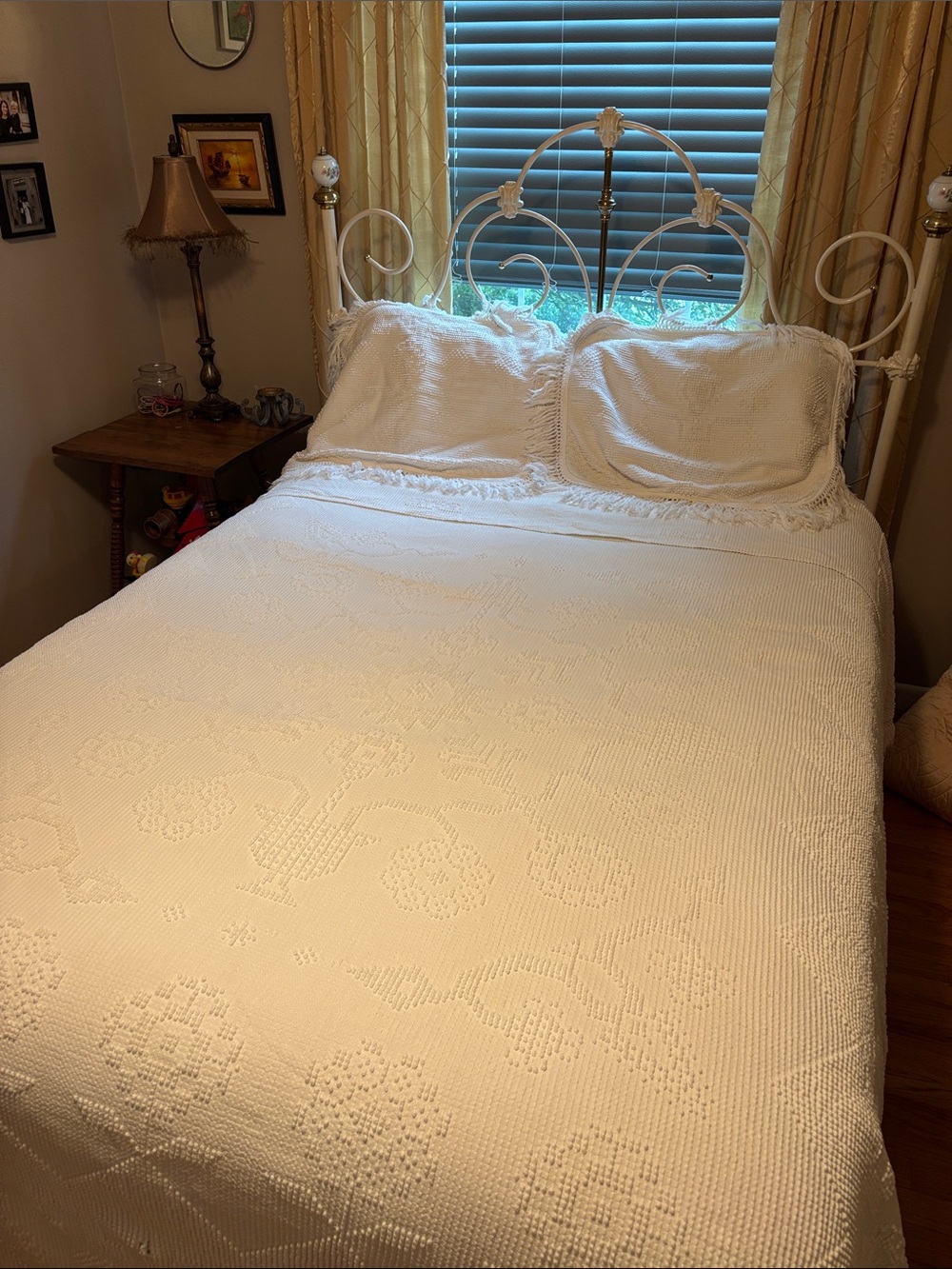 Bates George Washington Choice Chenille Bedspread with Pillow Shams Full/Queen